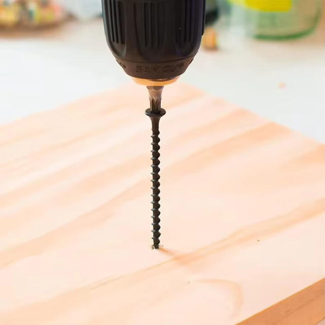 Black drywall screw coarse thread